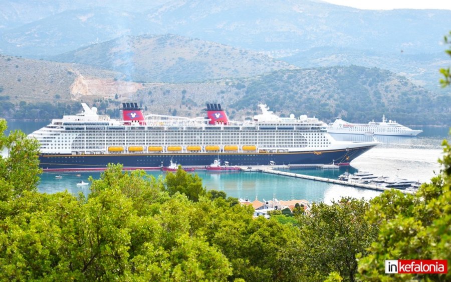 To Κρουαζιερόπλοιο “Όνειρο” της Disney έφτασε στο Αργοστόλι! (εικόνες/video)