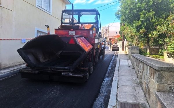 ΑΡΓΟΣΤΟΛΙ: Εργασίες ασφαλτόστρωσης και κυκλοφοριακές ρυθμίσεις στην οδό Σουηδίας