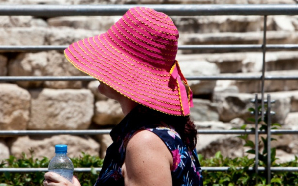 Καιρός: Ερχεται θερμή εισβολή στην Ελλάδα -35αρια και αφρικανική σκόνη προ των πυλών