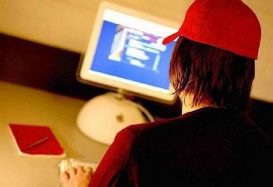 Γυμνάσιο - Λύκειο Σάμης : Συζήτηση για τα ηλεκτρονικά παιχνίδια στο διαδίκτυο