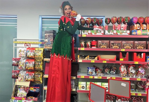 Το πρόγραμμα εμφανίσεων του "Ξυλοπόδαρου" και της "Αγιοβασιλίτσας" σε MK TOYS & SMART