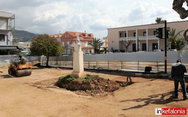 Το έργο της Πλατείας και της οδού Παναγή Βαλλιάνου (εικόνες)