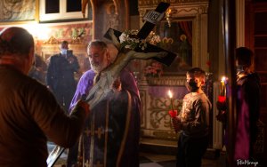 Βαλσαμάτα: Η ακολουθία της Μ. Πέμπτης στην Ι.Ν.Παμμεγίστων Ταξιαρχών (εικόνες)