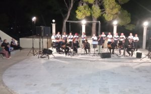 Λακήθρα: Όμορφη εκδήλωση με την συμμετοχή της Χορωδίας - Μαντολινάτας Λειβαθούς και της Γυναικείας Χορωδίας Δήμου Αργοστολίου (εικόνες)