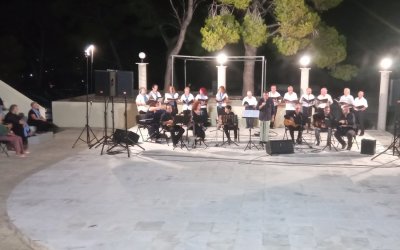 Λακήθρα: Όμορφη εκδήλωση με την συμμετοχή της Χορωδίας - Μαντολινάτας Λειβαθούς και της Γυναικείας Χορωδίας Δήμου Αργοστολίου (εικόνες)