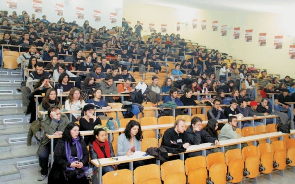 To Σωματείο Εργαζομένων στην Ιδιωτική Εκπαίδευση Κεφαλονιάς Ιθάκης για τις βάσεις εισαγωγής σε Α.Ε.Ι. και Τ.Ε.Ι.