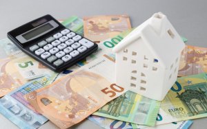 Αλλάζει η ρύθμιση των ληξιπρόθεσμων οφειλών: Από 48 έως 72 δόσεις – «Δεύτερη ευκαιρία» για τις 120