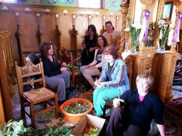 Οι γυναίκες της Σκάλας φτιάχνουν τα Βάγια!