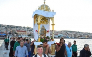 Απόψε: Η λιτανεία της εικόνας της Παναγίας Δραπανιώτισσας