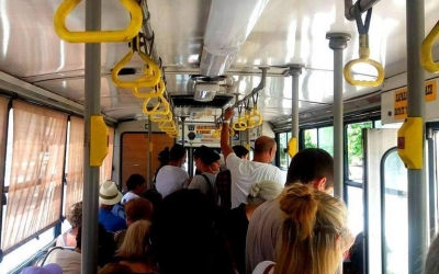 Πάτρα: Οδηγός κατέβασε 14χρονη από το λεωφορείο - Δεν είχε να της πουλήσει εισιτήριο