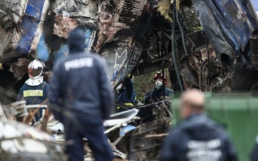 Τέμπη: Σκληρή μάχη δίνει ο 20χρονος φοιτητής – Ο μόνος που επέζησε από το πρώτο βαγόνι
