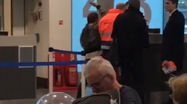 Αργοπορημένη επιβάτης πτήσης για Αθήνα χαστούκισε υπάλληλο αεροπορικής επειδή δεν την άφησε να επιβιβαστεί