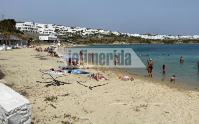 Μύκονος: Η Ψαρού έγινε... Λούτσα - Ο κορωνοϊός μεταμόρφωσε τη διάσημη παραλία (εικόνες)
