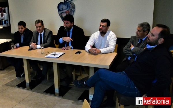 Βασίλης Οικονόμου: «Παρηκμασμένο το Μαντζαβινάτειο Ληξουρίου, με κενά το Νοσοκομείο Αργοστολίου»