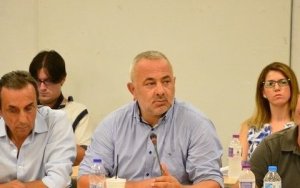 Μινέτος στον COSMOS 96,5: “Ασύμβατη δραστηριότητα οι δεξαμενές στη Λαγκάδα” – Τι απαντά στην πρόταση Κουρή για μεταφορά όλων των υπηρεσιών σε ένα κτίριο;