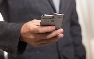 «Φραγή» στα πενταψήφια νούμερα στα κινητά προτείνει η ΕΕΤΤ - Σε διαβούλευση οι αλλαγές