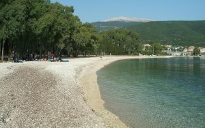 Οι &quot;Ανοιχτοί Ορίζοντες&quot; καταγγέλλουν την εκχώρηση της παραλίας &quot;Αννούλα&quot; σε ιδιωτικά συμφέροντα