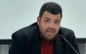 Αλέξανδρος Αλεξάκης: "Τα μπάνια του λαού"