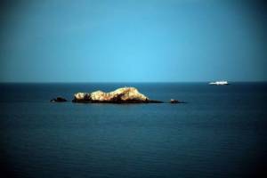 Αυτά είναι τα 40 ελληνικά νησιά που νοικιάζονται