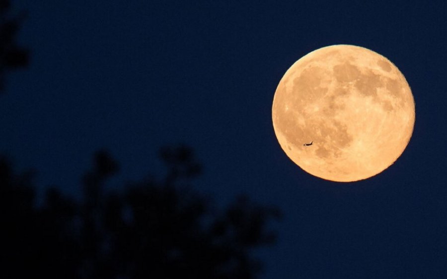 Blue Moon: Το Σάββατο η δεύτερη πανσέληνος Οκτωβρίου - Θα συμβεί ξανά το 2023