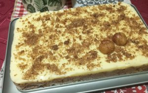 Μελομακαρονένια απόλαυση με βάση μελομακάρονο και πορτοκαλένια κρέμα πατισερί από τη Σια Λαδά