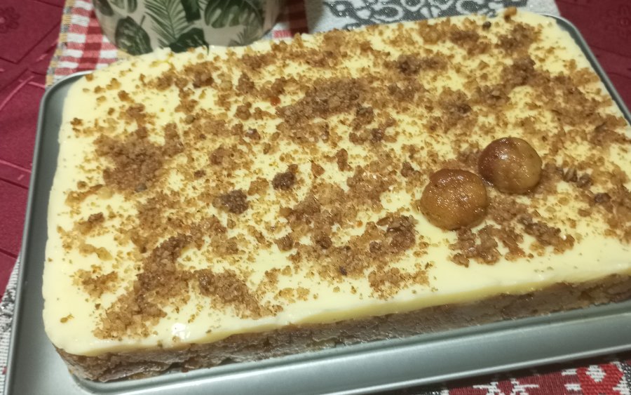 Μελομακαρονένια απόλαυση με βάση μελομακάρονο και πορτοκαλένια κρέμα πατισερί από τη Σια Λαδά