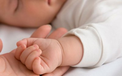 Τραγωδία στην Αίγινα: Βρέφος 20 μηνών πνίγηκε στο σπίτι του τρώγοντας τσουρέκι