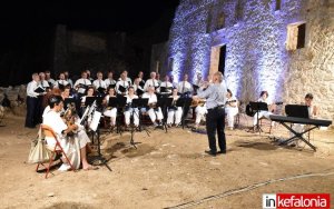 «Λούστηκαν» με υπέροχες μελωδίες «στο Φως του Φεγγαριού»! (εικόνες/video)