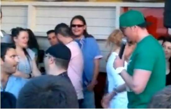 Τσακωμός Νίκου Βουρλιώτη με οπαδό του ΠΑΟΚ on camera!