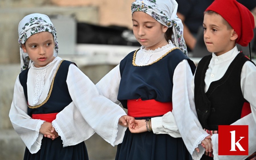 Μάγεψε η εκδήλωση "Σήκω να χορέψουμε" στα Βλαχάτα: Μια χορευτική διαδρομή από την Κεφαλονιά έως τη Μακεδονία