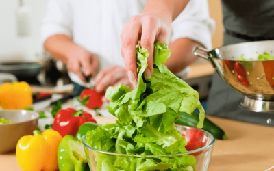 Τέσσερις τροφές που πρέπει να έχεις κάθε μέρα στη διατροφή σου