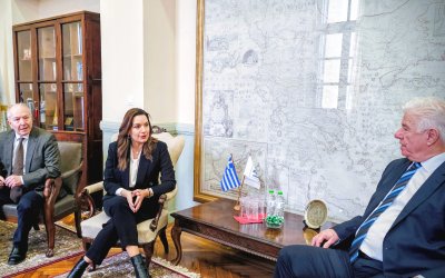 Επίσκεψη της Όλγας Κεφαλογιάννη στην Περιφέρεια Ιονίων Νήσων – Στο επίκεντρο υποδομές και βιώσιμη τουριστική ανάπτυξη