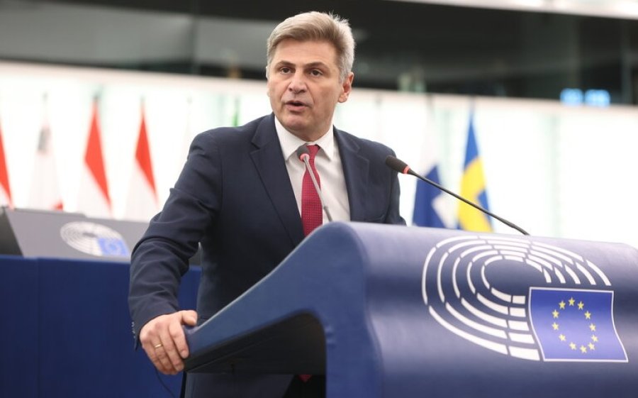 Φαραντούρης: Ανάγκη να υπάρξει ένας συμπαγής φορέας στον προοδευτικό χώρο
