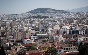 Φρένο από συμβολαιογράφους στις e-μεταβιβάσεις