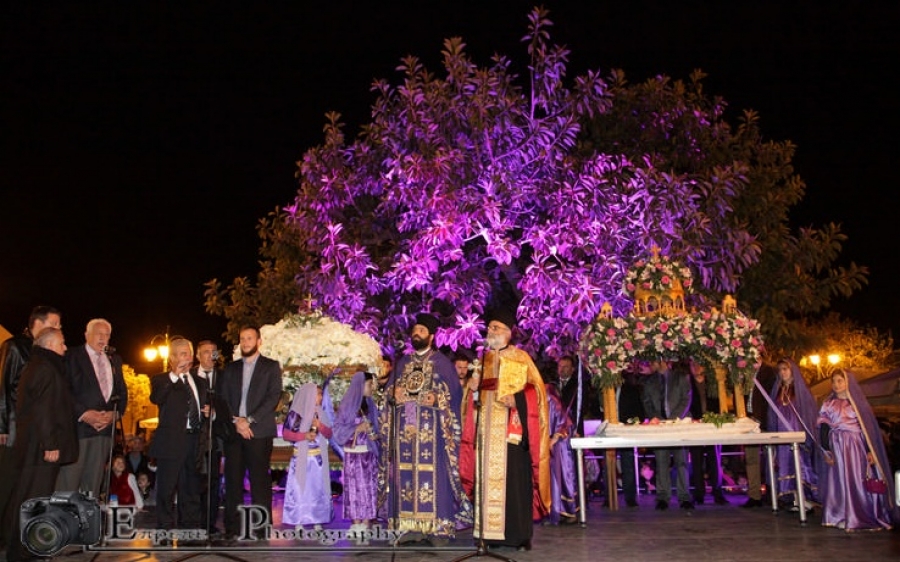 Με θρησκευτική κατάνυξη η περιφορά των επιταφίων του Ληξουρίου (εικόνες)