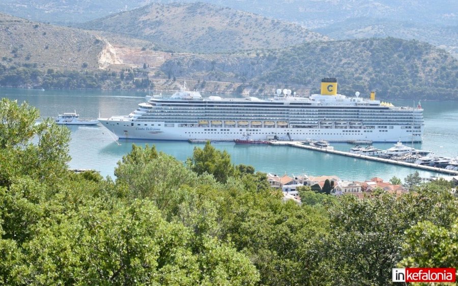 Το κρουαζιερόπλοιο Costa Deliziosa εκτάκτως σήμερα στο Αργοστόλι (εικόνες)