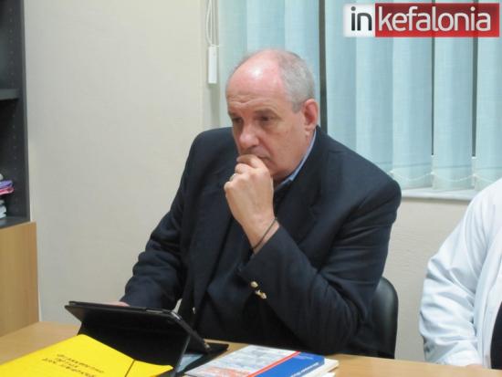 Ερώτηση Τέρενς Κουίκ στον Υπουργό Υγείας για την έλλειψη οδηγών και πληρωμάτων ασθενοφόρων στα Νοσοκομεία και τα Κέντρα Υγείας Κεφαλληνίας & Ιθάκης