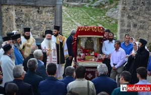 Με λαμπρότητα η λιτάνευση της εικόνας της Παναγίας των Σισσίων στο Κάστρο του Αγίου Γεωργίου (εικόνες + video)