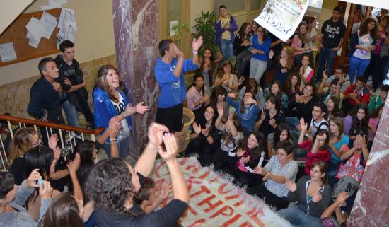 «ΠΟΛΙΟΡΚΙΑ» μαθητών του 2ου Λυκείου σε δημαρχείο και αντιπεριφέρεια!