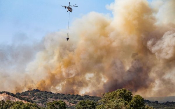 Σε ύφεση η πυρκαγιά στον Αθέρα
