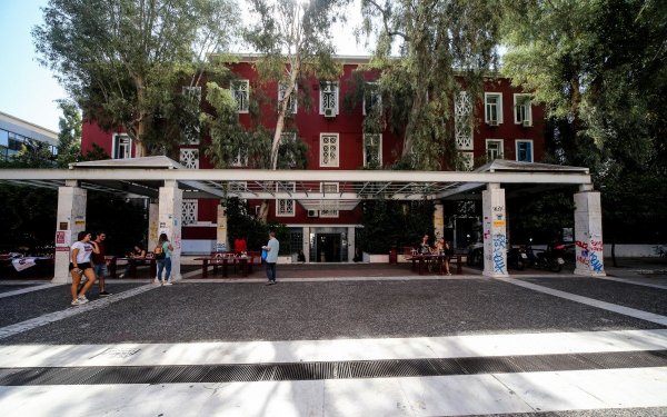 Κεραμέως: Τα Πανεπιστήμια θα ορίζουν την ελάχιστη βάση εισαγωγής