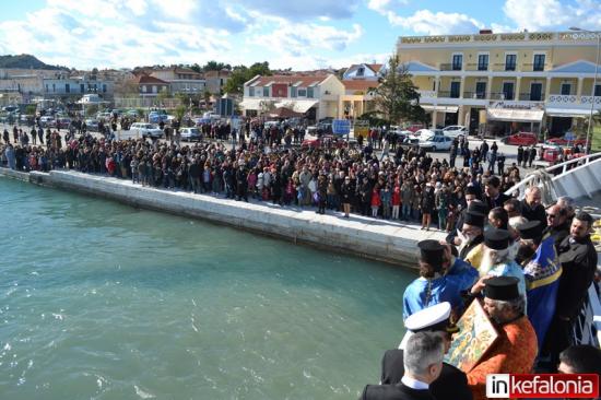 Ο Αγιασμός των Υδάτων στο Ληξούρι (εικόνες + video)