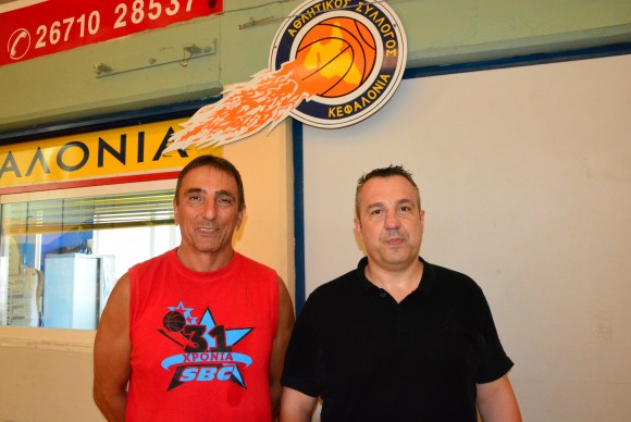 Ο Πάνος Ματιάτος με τον νέο προπονητή του ΑΣΚ Σάκη Δέλιο