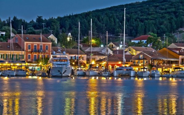 Σύλληψη για ηχορύπανση στο Φισκάρδο – Εντατικοί έλεγχοι στα νησιά του Ιονίου