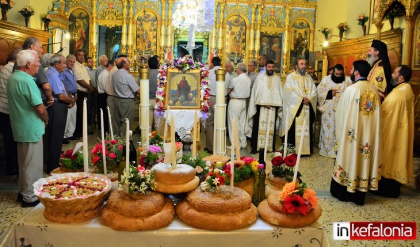 Γιορτάζουν τα Βλαχάτα την Αγία Μαρίνα - Εικόνες και βίντεο από τον Μέγα Εσπερινό