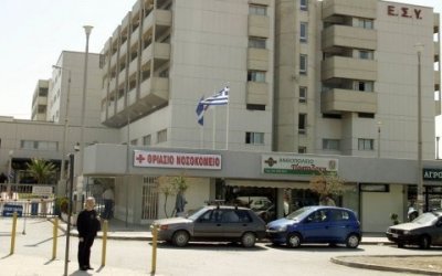 Aπίστευτη τραγωδία! Αυτοκτόνησε γιατρός που νοσηλευόταν στο Θριάσιο - Έπεσε από το μπαλκόνι