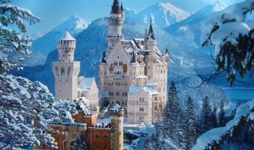 Σας ξεναγούμε στο πιο παραμυθένιο κάστρο του κόσμου!Γνωρίστε το ονειρικό Neuschwanstein...