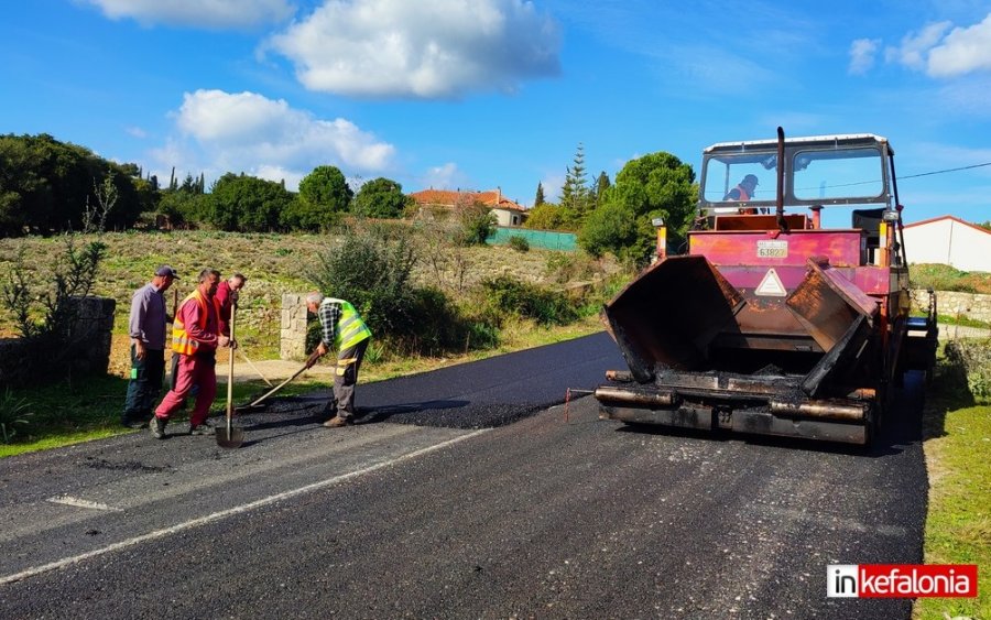 Σημαντικό έργο! Αποκαθίσταται ο κεντρικός δρόμος που επί χρόνια ταλαιπωρούσε κατοίκους, επισκέπτες και οδηγούς σε Σπαρτιά και Κεραμειές! (εικόνες/video)