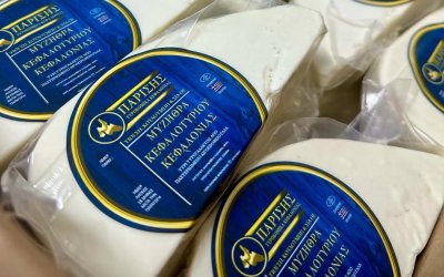 Χρυσό Βραβείο για τη “Μυζήθρα Κεφαλονιάς Πάρισης” στα Specialist Awards 2025 !