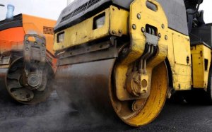 Νέες ασφαλτοστρώσεις σε Αργοστόλι & Βλαχάτα από το Δήμο Αργοστολίου